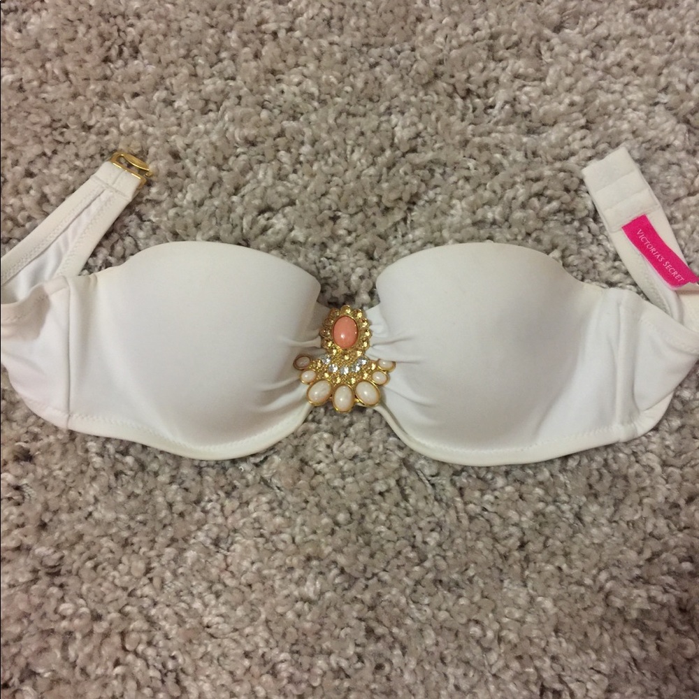 Victoria’s Secret Bikini top